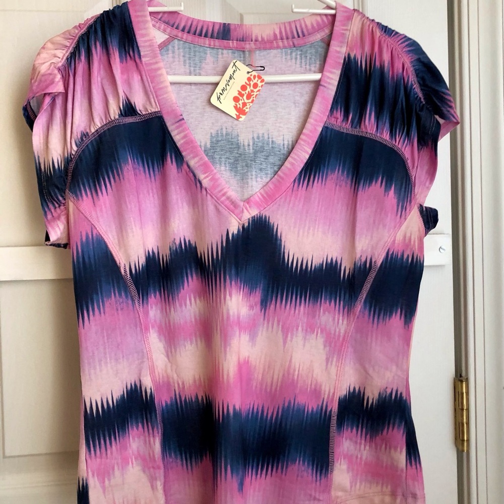FP Movement Exercise Top, SZ Large, NWT.